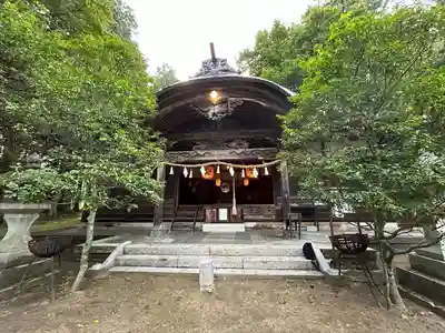 新屋諏訪神社(長野県)