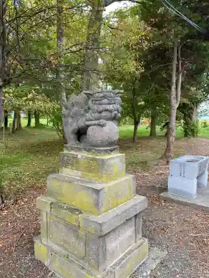 東裏神社の{uncategorized: "未分類", other: "その他", undefined: "問題あり", building: "その他建物", grave: "お墓", sacred_gate: "鳥居", guardian: "狛犬", statue: "像", buddha: "仏像", history: "歴史", nature: "自然", garden: "庭園", animal: "動物", pagoda: "塔", temizu: "手水舎", mountain_gate: "山門・神門", sanctuary: "本殿・本堂", subordinate: "末社・摂社", art: "芸術", scenery: "景色", jizo: "地蔵", ema: "絵馬", goshuin: "御朱印", omikuji: "おみくじ", items: "授与品その他", amulet: "お守り", goshuincho: "御朱印帳", eats: "食事", festival: "お祭り", votive_dance: "神楽", shichigosan: "七五三参", wedding: "結婚式", experience: "体験その他", initially: "初詣", around: "周辺", anti_infection: "感染症対策"}
