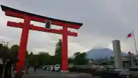 富士山本宮浅間大社の{uncategorized: "未分類", other: "その他", undefined: "問題あり", building: "その他建物", grave: "お墓", sacred_gate: "鳥居", guardian: "狛犬", statue: "像", buddha: "仏像", history: "歴史", nature: "自然", garden: "庭園", animal: "動物", pagoda: "塔", temizu: "手水舎", mountain_gate: "山門・神門", sanctuary: "本殿・本堂", subordinate: "末社・摂社", art: "芸術", scenery: "景色", jizo: "地蔵", ema: "絵馬", goshuin: "御朱印", omikuji: "おみくじ", items: "授与品その他", amulet: "お守り", goshuincho: "御朱印帳", eats: "食事", festival: "お祭り", votive_dance: "神楽", shichigosan: "七五三参", wedding: "結婚式", experience: "体験その他", initially: "初詣", around: "周辺", anti_infection: "感染症対策"}