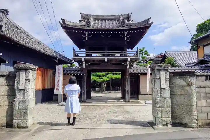 了運寺の山門・神門