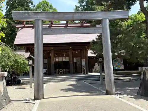 射水神社の鳥居