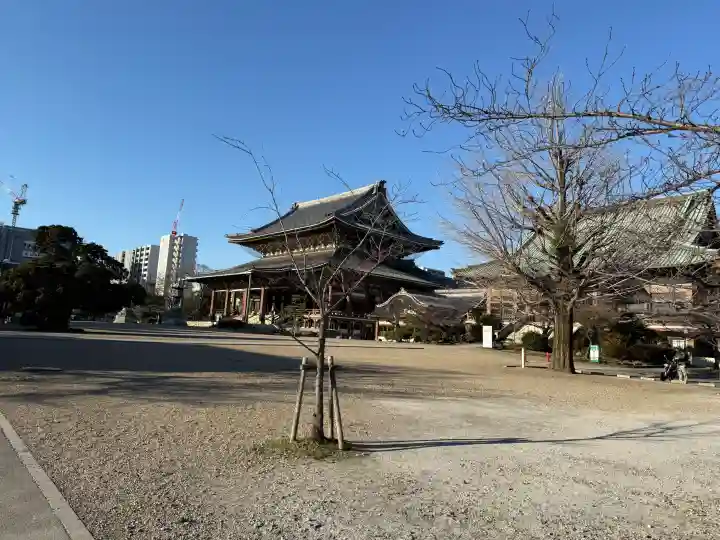 真宗大谷派名古屋別院の{uncategorized: "未分類", other: "その他", undefined: "問題あり", building: "その他建物", grave: "お墓", sacred_gate: "鳥居", guardian: "狛犬", statue: "像", buddha: "仏像", history: "歴史", nature: "自然", garden: "庭園", animal: "動物", pagoda: "塔", temizu: "手水舎", mountain_gate: "山門・神門", sanctuary: "本殿・本堂", subordinate: "末社・摂社", art: "芸術", scenery: "景色", jizo: "地蔵", ema: "絵馬", goshuin: "御朱印", omikuji: "おみくじ", items: "授与品その他", amulet: "お守り", goshuincho: "御朱印帳", eats: "食事", festival: "お祭り", votive_dance: "神楽", shichigosan: "七五三参", wedding: "結婚式", experience: "体験その他", initially: "初詣", around: "周辺", anti_infection: "感染症対策"}