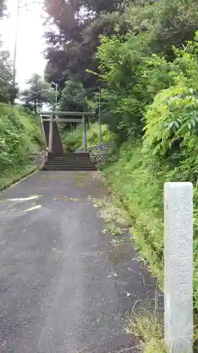 八穂神社の鳥居