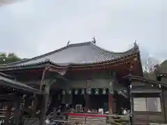 中山寺の本殿