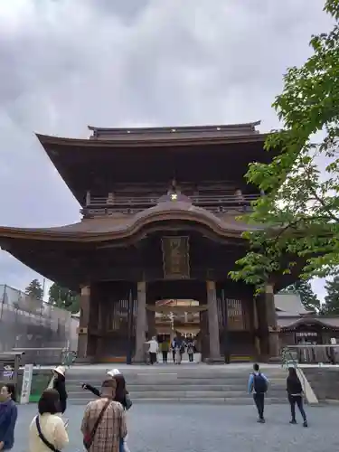 阿蘇神社の山門