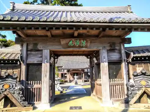 高林寺の山門