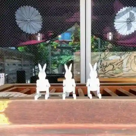 彌彦神社 (伊夜日子神社)の像