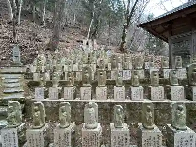 文殊堂の{uncategorized: "未分類", other: "その他", undefined: "問題あり", building: "その他建物", grave: "お墓", sacred_gate: "鳥居", guardian: "狛犬", statue: "像", buddha: "仏像", history: "歴史", nature: "自然", garden: "庭園", animal: "動物", pagoda: "塔", temizu: "手水舎", mountain_gate: "山門・神門", sanctuary: "本殿・本堂", subordinate: "末社・摂社", art: "芸術", scenery: "景色", jizo: "地蔵", ema: "絵馬", goshuin: "御朱印", omikuji: "おみくじ", items: "授与品その他", amulet: "お守り", goshuincho: "御朱印帳", eats: "食事", festival: "お祭り", votive_dance: "神楽", shichigosan: "七五三参", wedding: "結婚式", experience: "体験その他", initially: "初詣", around: "周辺", anti_infection: "感染症対策"}