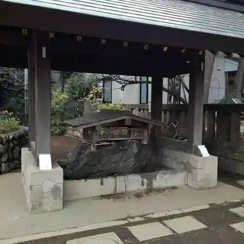 埼玉縣護國神社の手水舎