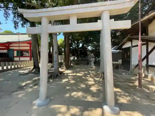 大依羅神社の末社