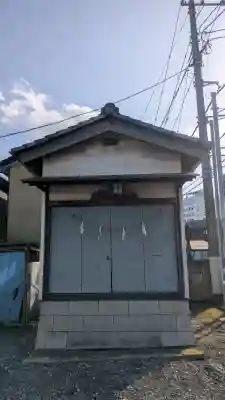 三峯神社の{uncategorized: "未分類", other: "その他", undefined: "問題あり", building: "その他建物", grave: "お墓", sacred_gate: "鳥居", guardian: "狛犬", statue: "像", buddha: "仏像", history: "歴史", nature: "自然", garden: "庭園", animal: "動物", pagoda: "塔", temizu: "手水舎", mountain_gate: "山門・神門", sanctuary: "本殿・本堂", subordinate: "末社・摂社", art: "芸術", scenery: "景色", jizo: "地蔵", ema: "絵馬", goshuin: "御朱印", omikuji: "おみくじ", items: "授与品その他", amulet: "お守り", goshuincho: "御朱印帳", eats: "食事", festival: "お祭り", votive_dance: "神楽", shichigosan: "七五三参", wedding: "結婚式", experience: "体験その他", initially: "初詣", around: "周辺", anti_infection: "感染症対策"}