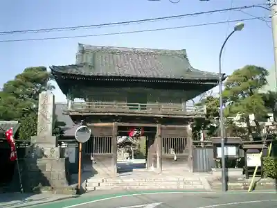 本覚寺の山門・神門