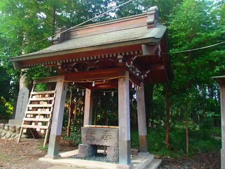 松山神社の手水舎