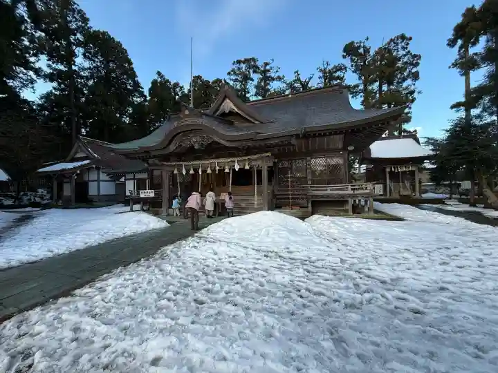 劒神社の{uncategorized: "未分類", other: "その他", undefined: "問題あり", building: "その他建物", grave: "お墓", sacred_gate: "鳥居", guardian: "狛犬", statue: "像", buddha: "仏像", history: "歴史", nature: "自然", garden: "庭園", animal: "動物", pagoda: "塔", temizu: "手水舎", mountain_gate: "山門・神門", sanctuary: "本殿・本堂", subordinate: "末社・摂社", art: "芸術", scenery: "景色", jizo: "地蔵", ema: "絵馬", goshuin: "御朱印", omikuji: "おみくじ", items: "授与品その他", amulet: "お守り", goshuincho: "御朱印帳", eats: "食事", festival: "お祭り", votive_dance: "神楽", shichigosan: "七五三参", wedding: "結婚式", experience: "体験その他", initially: "初詣", around: "周辺", anti_infection: "感染症対策"}