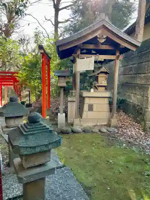 威光稲荷堂の{uncategorized: "未分類", other: "その他", undefined: "問題あり", building: "その他建物", grave: "お墓", sacred_gate: "鳥居", guardian: "狛犬", statue: "像", buddha: "仏像", history: "歴史", nature: "自然", garden: "庭園", animal: "動物", pagoda: "塔", temizu: "手水舎", mountain_gate: "山門・神門", sanctuary: "本殿・本堂", subordinate: "末社・摂社", art: "芸術", scenery: "景色", jizo: "地蔵", ema: "絵馬", goshuin: "御朱印", omikuji: "おみくじ", items: "授与品その他", amulet: "お守り", goshuincho: "御朱印帳", eats: "食事", festival: "お祭り", votive_dance: "神楽", shichigosan: "七五三参", wedding: "結婚式", experience: "体験その他", initially: "初詣", around: "周辺", anti_infection: "感染症対策"}