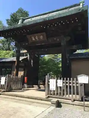 豪徳寺の山門・神門
