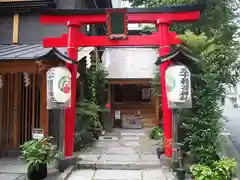 五十稲荷神社(栄寿稲荷神社)の鳥居