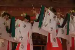 滑川神社 - 仕事と子どもの守り神の神楽