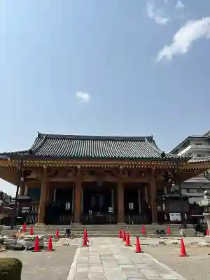 壬生寺の{uncategorized: "未分類", other: "その他", undefined: "問題あり", building: "その他建物", grave: "お墓", sacred_gate: "鳥居", guardian: "狛犬", statue: "像", buddha: "仏像", history: "歴史", nature: "自然", garden: "庭園", animal: "動物", pagoda: "塔", temizu: "手水舎", mountain_gate: "山門・神門", sanctuary: "本殿・本堂", subordinate: "末社・摂社", art: "芸術", scenery: "景色", jizo: "地蔵", ema: "絵馬", goshuin: "御朱印", omikuji: "おみくじ", items: "授与品その他", amulet: "お守り", goshuincho: "御朱印帳", eats: "食事", festival: "お祭り", votive_dance: "神楽", shichigosan: "七五三参", wedding: "結婚式", experience: "体験その他", initially: "初詣", around: "周辺", anti_infection: "感染症対策"}