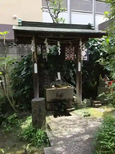 四谷於岩稲荷田宮神社の手水舎