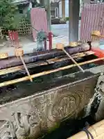 越ヶ谷久伊豆神社の{uncategorized: "未分類", other: "その他", undefined: "問題あり", building: "その他建物", grave: "お墓", sacred_gate: "鳥居", guardian: "狛犬", statue: "像", buddha: "仏像", history: "歴史", nature: "自然", garden: "庭園", animal: "動物", pagoda: "塔", temizu: "手水舎", mountain_gate: "山門・神門", sanctuary: "本殿・本堂", subordinate: "末社・摂社", art: "芸術", scenery: "景色", jizo: "地蔵", ema: "絵馬", goshuin: "御朱印", omikuji: "おみくじ", items: "授与品その他", amulet: "お守り", goshuincho: "御朱印帳", eats: "食事", festival: "お祭り", votive_dance: "神楽", shichigosan: "七五三参", wedding: "結婚式", experience: "体験その他", initially: "初詣", around: "周辺", anti_infection: "感染症対策"}