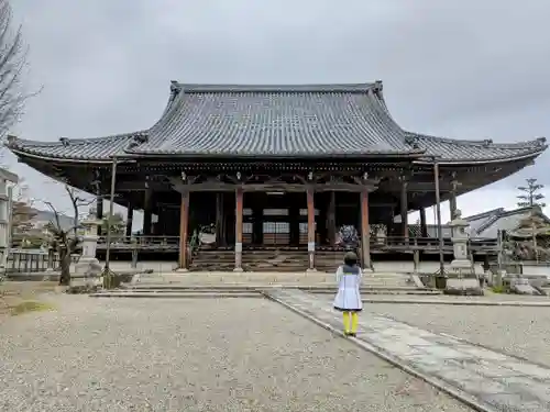 弘誓寺の本殿・本堂