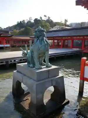 厳島神社の狛犬
