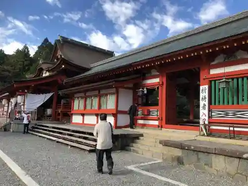 美濃國一宮　南宮大社の本殿・本堂