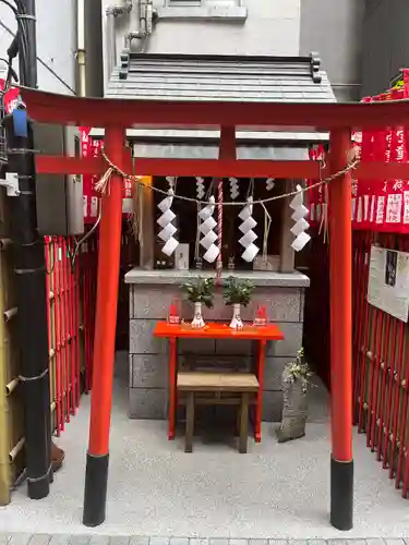 宝童稲荷神社の本殿・本堂