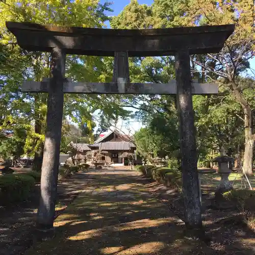 綾護国神社の鳥居