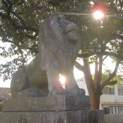 足次山神社の狛犬