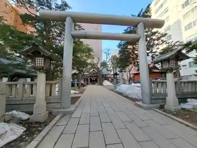 三吉神社の鳥居