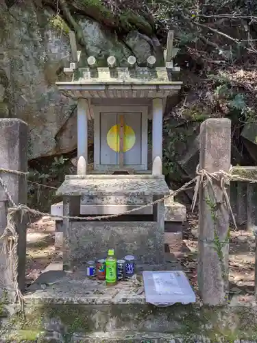 耳神社の本殿