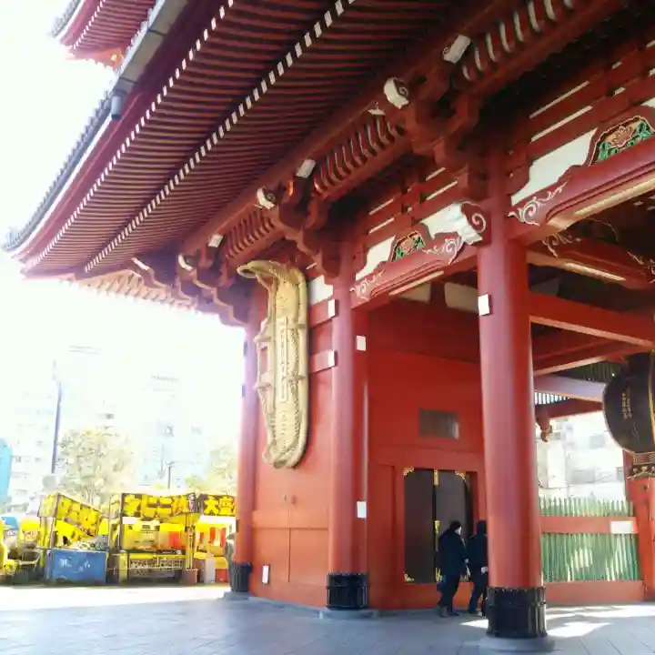 浅草寺の{uncategorized: "未分類", other: "その他", undefined: "問題あり", building: "その他建物", grave: "お墓", sacred_gate: "鳥居", guardian: "狛犬", statue: "像", buddha: "仏像", history: "歴史", nature: "自然", garden: "庭園", animal: "動物", pagoda: "塔", temizu: "手水舎", mountain_gate: "山門・神門", sanctuary: "本殿・本堂", subordinate: "末社・摂社", art: "芸術", scenery: "景色", jizo: "地蔵", ema: "絵馬", goshuin: "御朱印", omikuji: "おみくじ", items: "授与品その他", amulet: "お守り", goshuincho: "御朱印帳", eats: "食事", festival: "お祭り", votive_dance: "神楽", shichigosan: "七五三参", wedding: "結婚式", experience: "体験その他", initially: "初詣", around: "周辺", anti_infection: "感染症対策"}