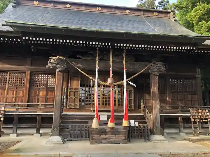 鳥谷崎神社の本殿・本堂