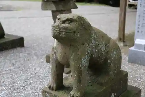 八幡神社の狛犬