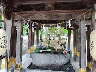 彌彦神社　(伊夜日子神社)の手水舎