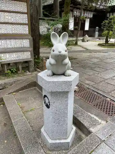 岡崎神社の狛犬