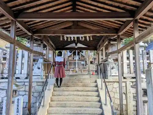 山村神社の本殿