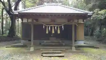 柏田神社の本殿・本堂