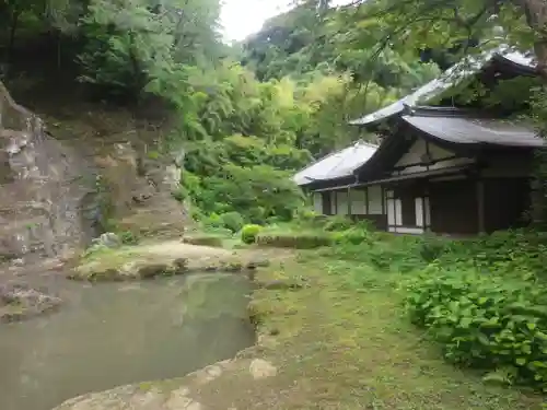 瑞泉寺の庭園