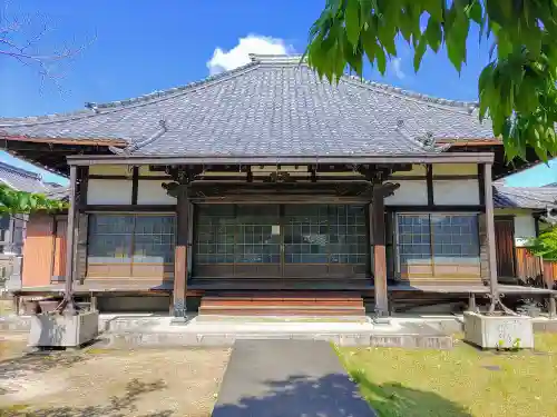 光円寺の本殿・本堂