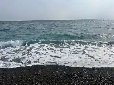 御崎神社の{uncategorized: "未分類", other: "その他", undefined: "問題あり", building: "その他建物", grave: "お墓", sacred_gate: "鳥居", guardian: "狛犬", statue: "像", buddha: "仏像", history: "歴史", nature: "自然", garden: "庭園", animal: "動物", pagoda: "塔", temizu: "手水舎", mountain_gate: "山門・神門", sanctuary: "本殿・本堂", subordinate: "末社・摂社", art: "芸術", scenery: "景色", jizo: "地蔵", ema: "絵馬", goshuin: "御朱印", omikuji: "おみくじ", items: "授与品その他", amulet: "お守り", goshuincho: "御朱印帳", eats: "食事", festival: "お祭り", votive_dance: "神楽", shichigosan: "七五三参", wedding: "結婚式", experience: "体験その他", initially: "初詣", around: "周辺", anti_infection: "感染症対策"}