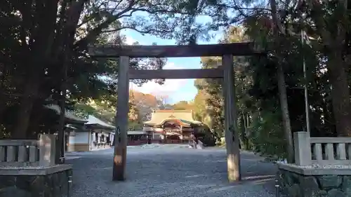 氷上姉子神社（熱田神宮摂社）の鳥居