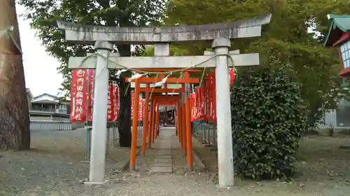 門田稲荷神社の鳥居