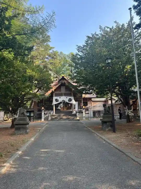 大谷地神社の{uncategorized: "未分類", other: "その他", undefined: "問題あり", building: "その他建物", grave: "お墓", sacred_gate: "鳥居", guardian: "狛犬", statue: "像", buddha: "仏像", history: "歴史", nature: "自然", garden: "庭園", animal: "動物", pagoda: "塔", temizu: "手水舎", mountain_gate: "山門・神門", sanctuary: "本殿・本堂", subordinate: "末社・摂社", art: "芸術", scenery: "景色", jizo: "地蔵", ema: "絵馬", goshuin: "御朱印", omikuji: "おみくじ", items: "授与品その他", amulet: "お守り", goshuincho: "御朱印帳", eats: "食事", festival: "お祭り", votive_dance: "神楽", shichigosan: "七五三参", wedding: "結婚式", experience: "体験その他", initially: "初詣", around: "周辺", anti_infection: "感染症対策"}