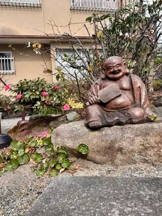 大蓮寺の{uncategorized: "未分類", other: "その他", undefined: "問題あり", building: "その他建物", grave: "お墓", sacred_gate: "鳥居", guardian: "狛犬", statue: "像", buddha: "仏像", history: "歴史", nature: "自然", garden: "庭園", animal: "動物", pagoda: "塔", temizu: "手水舎", mountain_gate: "山門・神門", sanctuary: "本殿・本堂", subordinate: "末社・摂社", art: "芸術", scenery: "景色", jizo: "地蔵", ema: "絵馬", goshuin: "御朱印", omikuji: "おみくじ", items: "授与品その他", amulet: "お守り", goshuincho: "御朱印帳", eats: "食事", festival: "お祭り", votive_dance: "神楽", shichigosan: "七五三参", wedding: "結婚式", experience: "体験その他", initially: "初詣", around: "周辺", anti_infection: "感染症対策"}