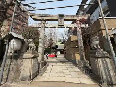 小野照崎神社の{uncategorized: "未分類", other: "その他", undefined: "問題あり", building: "その他建物", grave: "お墓", sacred_gate: "鳥居", guardian: "狛犬", statue: "像", buddha: "仏像", history: "歴史", nature: "自然", garden: "庭園", animal: "動物", pagoda: "塔", temizu: "手水舎", mountain_gate: "山門・神門", sanctuary: "本殿・本堂", subordinate: "末社・摂社", art: "芸術", scenery: "景色", jizo: "地蔵", ema: "絵馬", goshuin: "御朱印", omikuji: "おみくじ", items: "授与品その他", amulet: "お守り", goshuincho: "御朱印帳", eats: "食事", festival: "お祭り", votive_dance: "神楽", shichigosan: "七五三参", wedding: "結婚式", experience: "体験その他", initially: "初詣", around: "周辺", anti_infection: "感染症対策"}