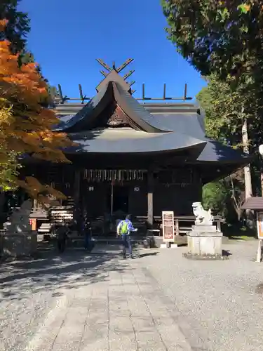 冨士御室浅間神社の本殿・本堂