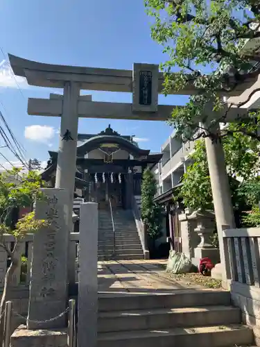 神楽坂若宮八幡神社の鳥居